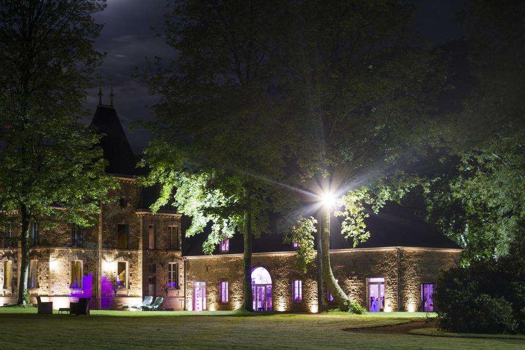 Au Chateau La Lucerne-d'Outremer Exterior photo
